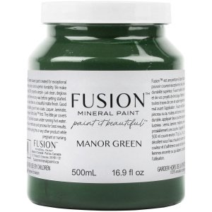 A pot manor green fusion mineral paint.