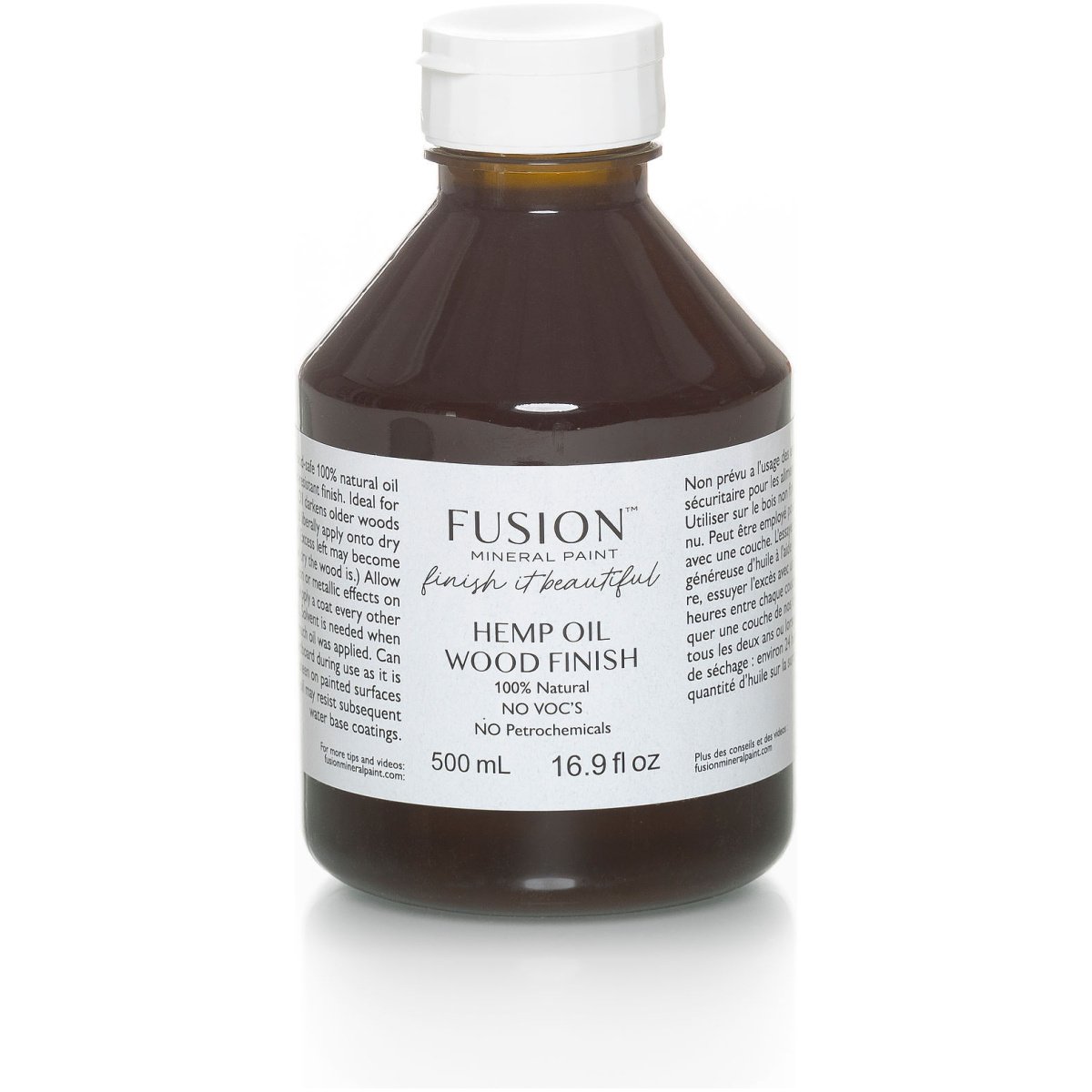 A bottle of 500ml hemp oil.